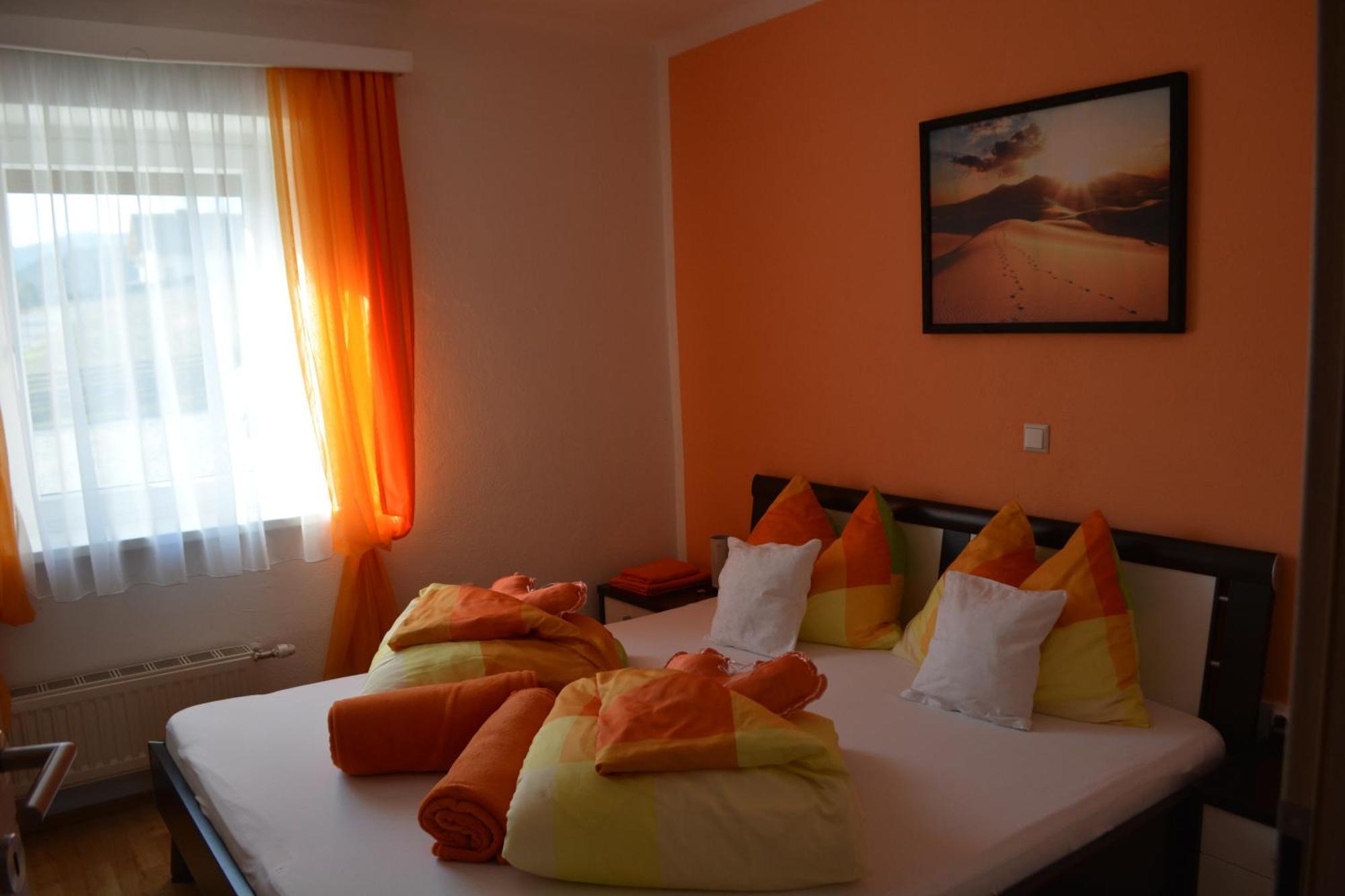 Apartamento Haus Sunshine Hermagor-Pressegger See Habitación foto